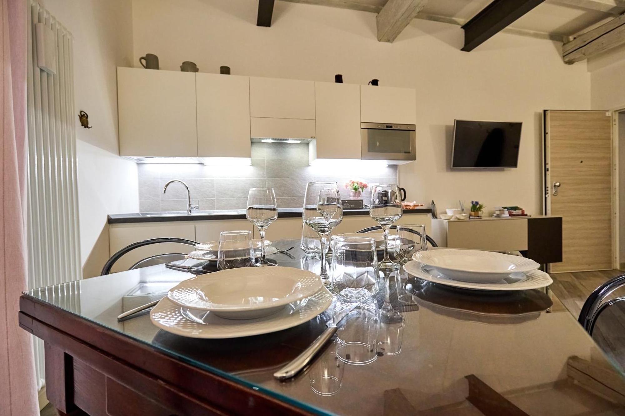 La Torre Lunga -Smart Working- 150 M Dalle-From Due Torri-Two Towers Болонья Экстерьер фото