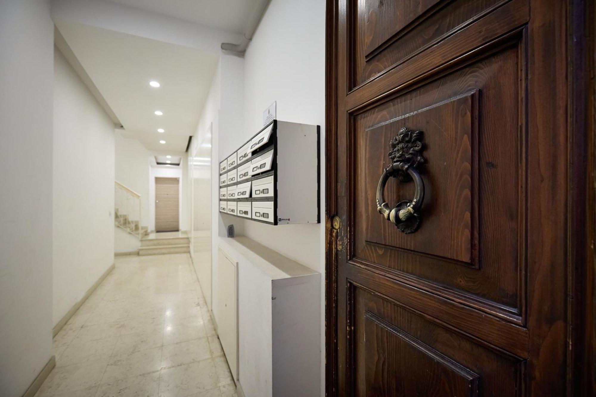 La Torre Lunga -Smart Working- 150 M Dalle-From Due Torri-Two Towers Болонья Экстерьер фото