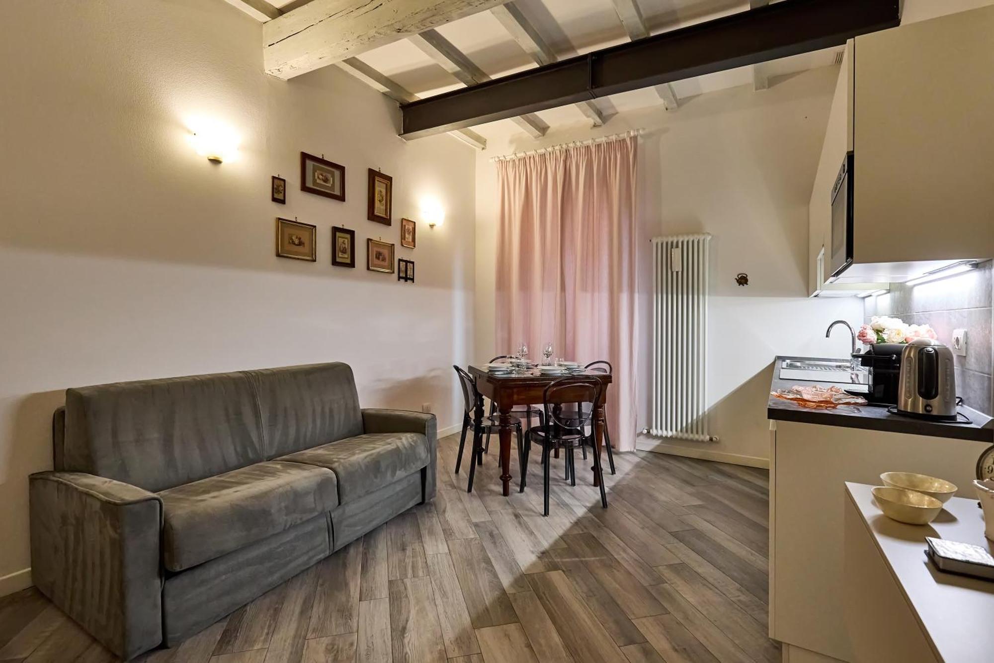 La Torre Lunga -Smart Working- 150 M Dalle-From Due Torri-Two Towers Болонья Экстерьер фото